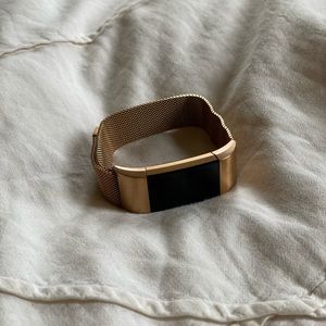FITBIT CHARGE 2 WITH MAGNETIC GOLD WRISTBAND